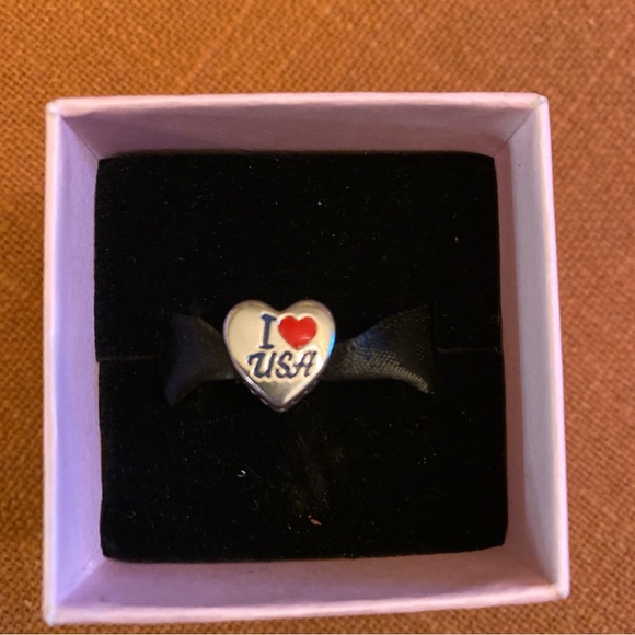 Pandora USA Flag I Love USA Heart Charm NWT - Picture 5 of 5